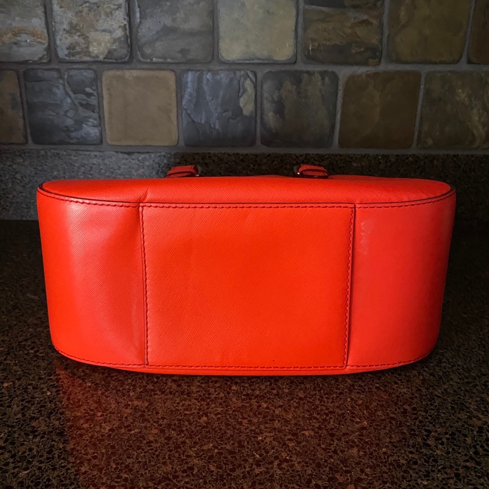 🎉SOLD🎉Kate Spade Orange Saffiano Satchel Handbag - Picture 5 of 13